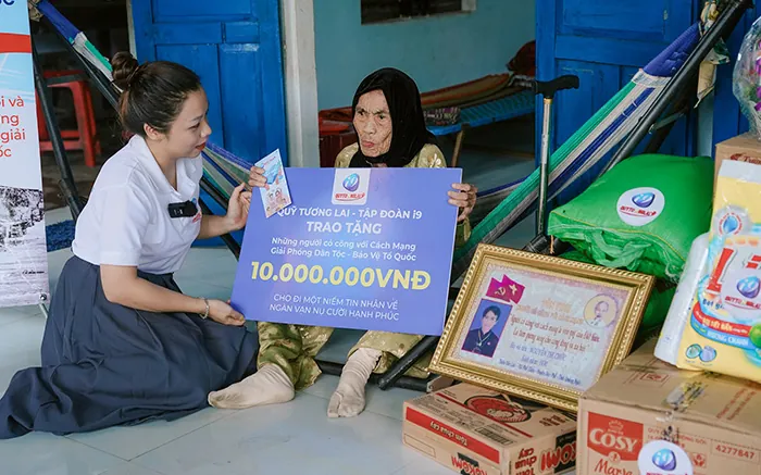 Đội ngũ hỗ trợ khách hàng chuyên nghiệp của Jun 88 sẵn sàng phục vụ 24/7